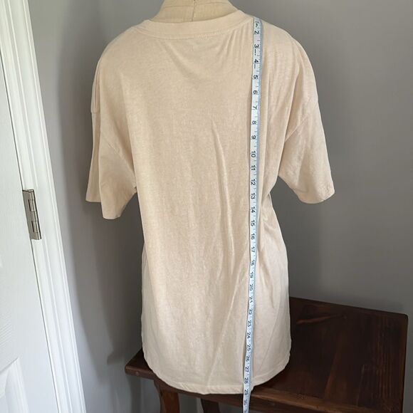 American Eagle Oversized Limited Edition Holiday Tee Shirt Size XS - Picture 5 of 11